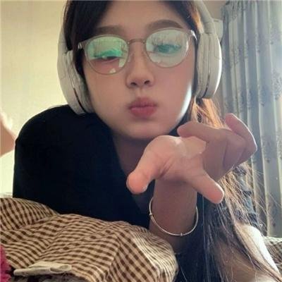 查理咬我手指